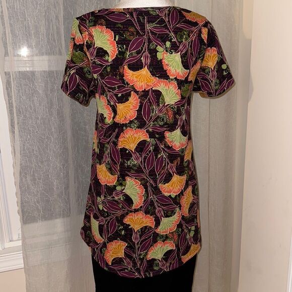 LuLaRoe XS Classic Floral Purple Black Green Gold Orange Short Sleeve Crew Tee - Picture 2 of 9